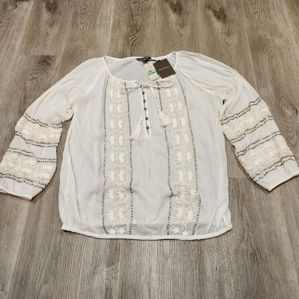 Tommy Bahama NWT embroidered peasant blouse top